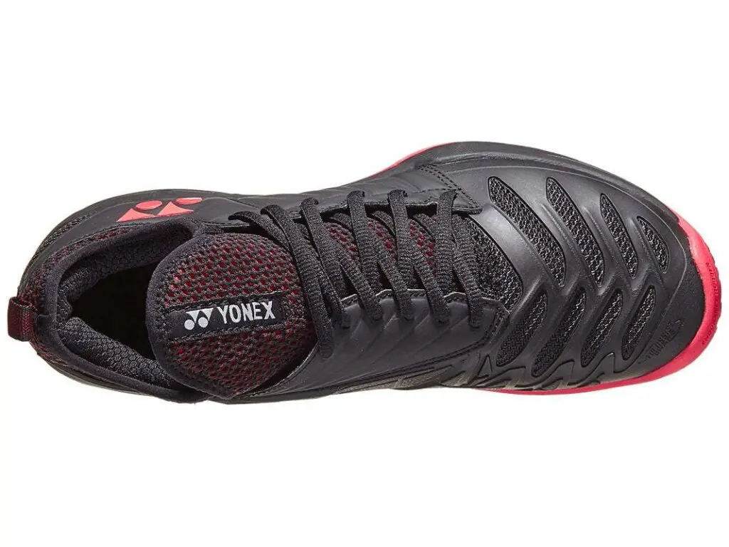 Yonex PC Fusion Rev 3 lacing system